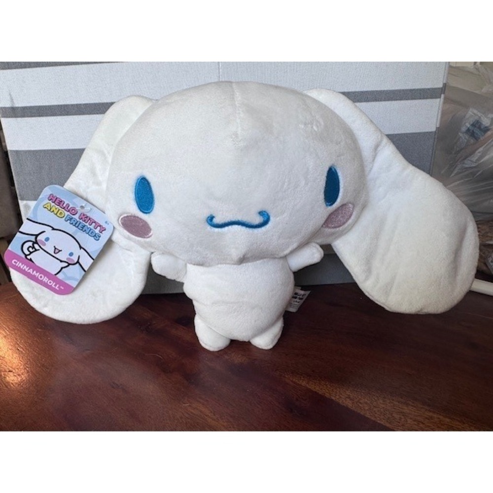 Cinnamoroll Hello Kitty and Friends by Sanrio 2024